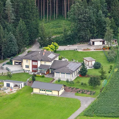 Wellness Waldhof Bed & Breakfast 3*